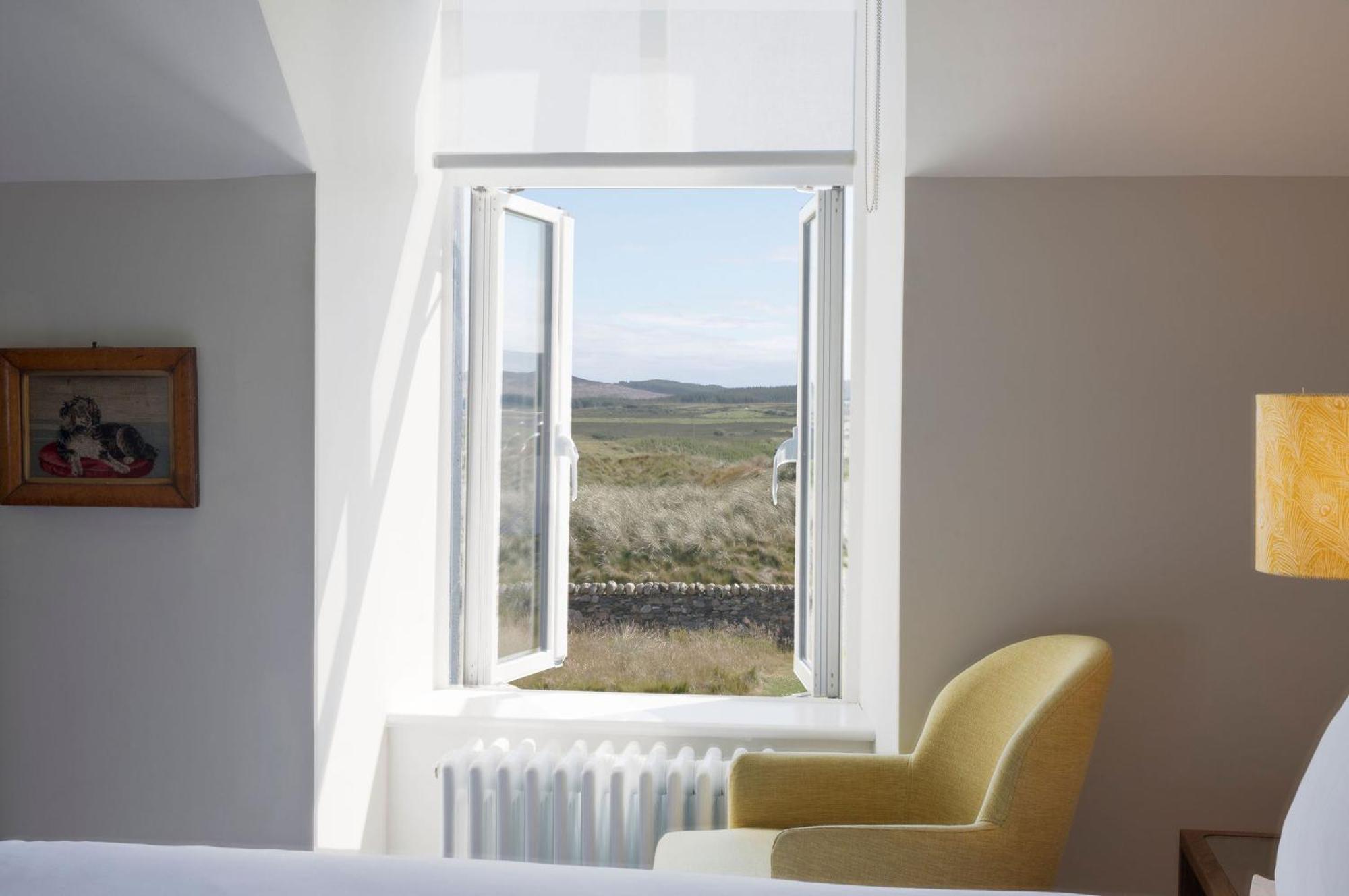 Another Place, The Machrie Port Ellen Chambre photo